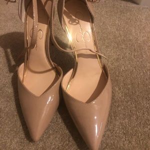 Jessica Simpson nude heels